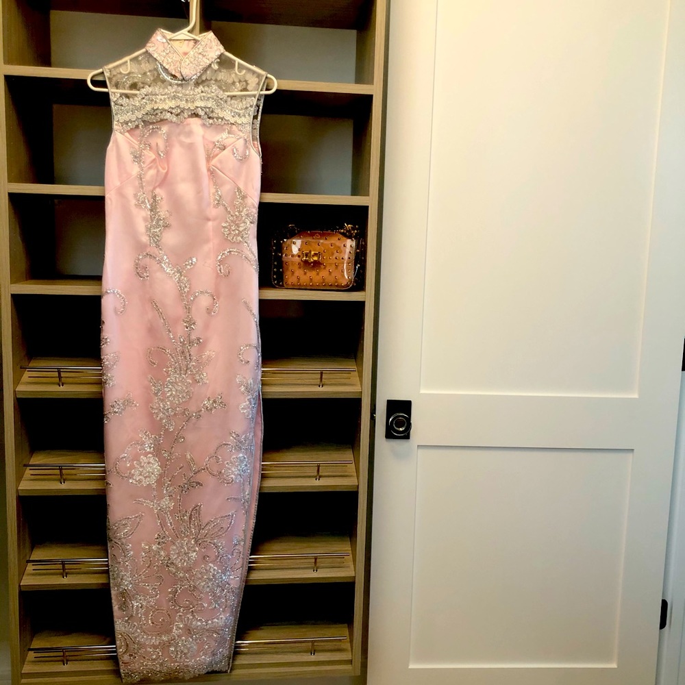 Custom Qi Pao Cheongsam Chinese traditional dress